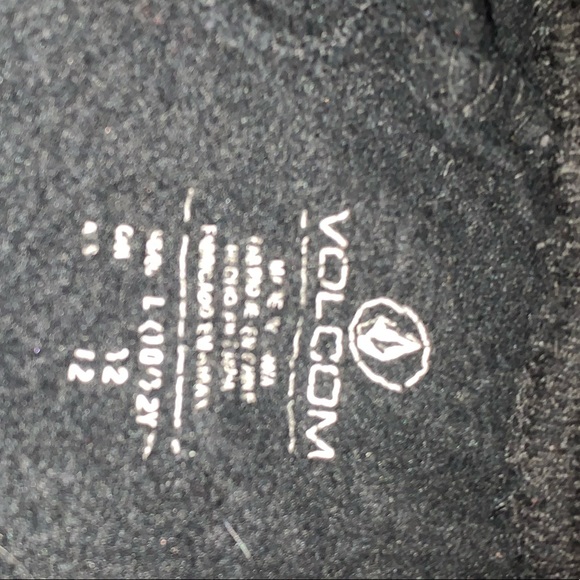 black volcom pants - Picture 2 of 2